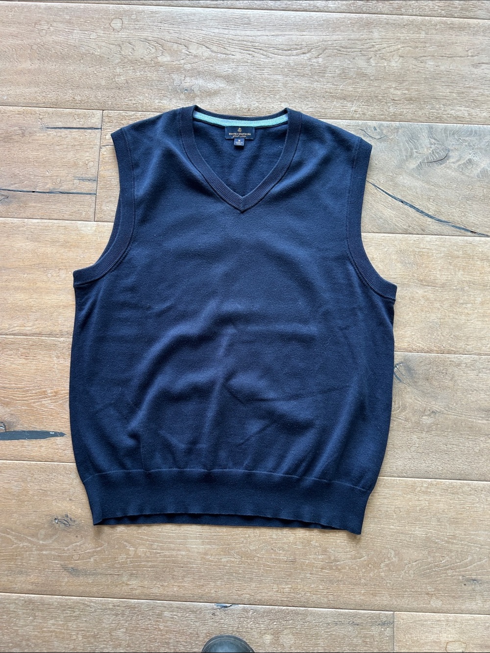 Brooks Brothers Men's Navy V-Neck Sweater Vest